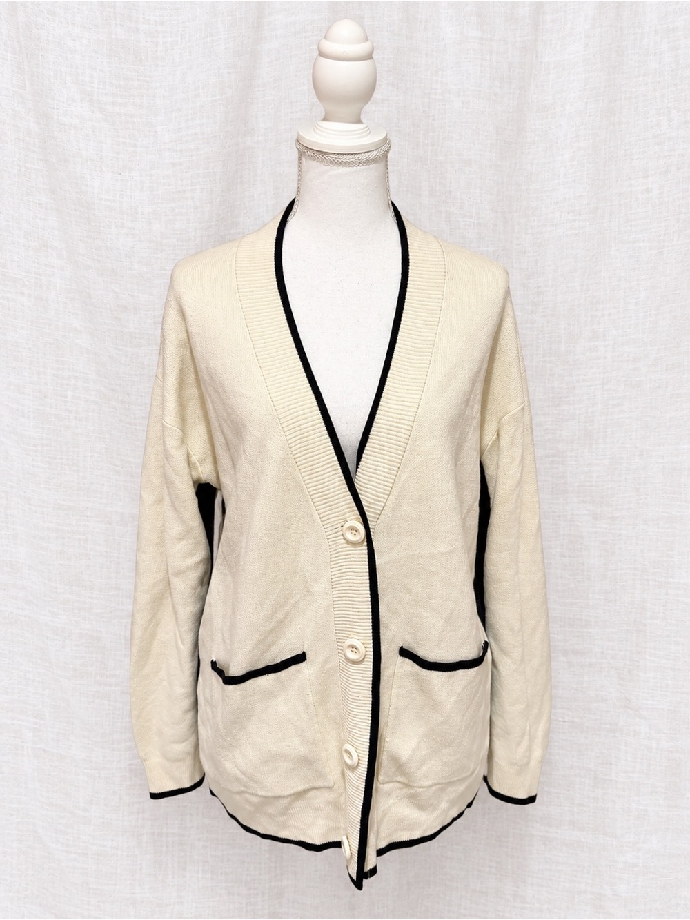 POET Cream & Black Contrast Trim Button Front Cardigan Size 4